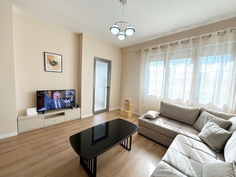 Jo-Al Apartment'S 2 ติรานา ภายนอก รูปภาพ
